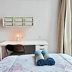 Luxury 3Br Apt Near Lrt Kuningan With Wi-Fi, Pool, Gym By 2Ndhome