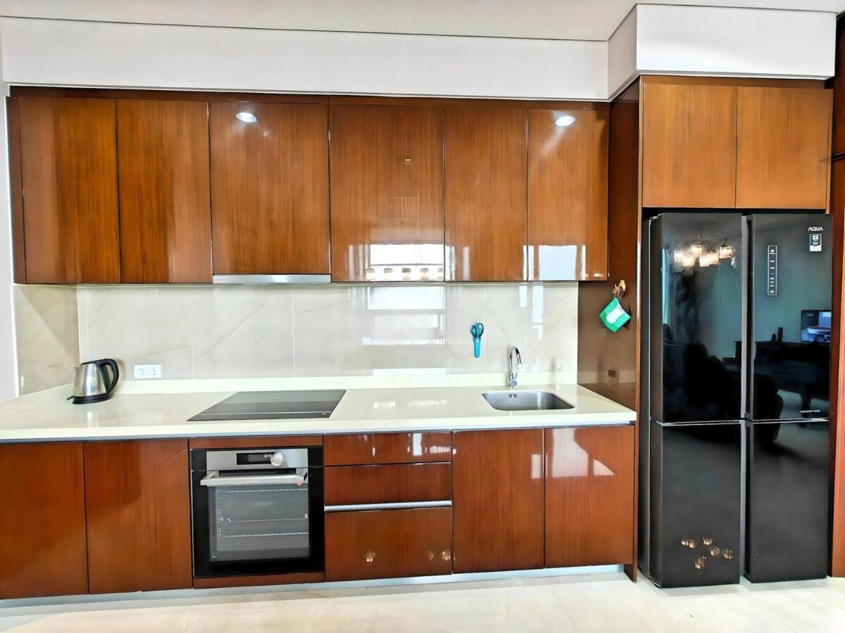 Apartemen Luxury 3br Near Lrt Kuningan With Wi-fi, Pool, Gym By 2ndhome *